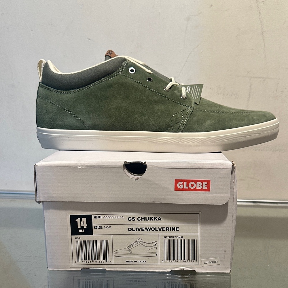 Globe Chukka Boots in Olive Green